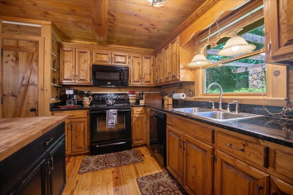 Waterfront Mountain Cabin With Hot Tub Villa Blue Ridge Exterior photo